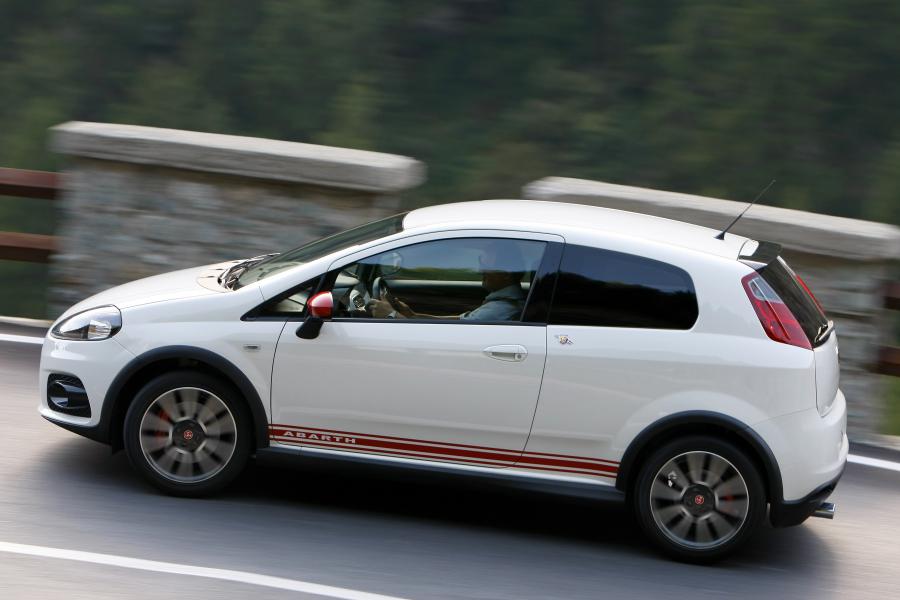  Abarth Grande Punto (199) 2007 года  (WW) (фото 28 из 46)